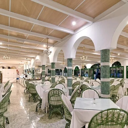 Parque Del Paraiso Ii Hotell 3*