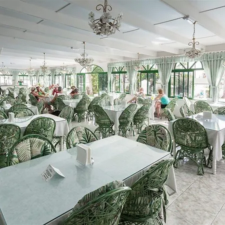 Parque Del Paraiso Ii Hotell 3*