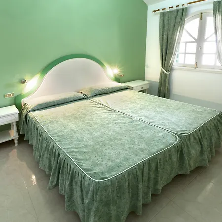 Parque Del Paraiso Ii * プラヤ・デル・イングレス