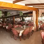 Апартаменти Parque Del Paraiso Ii