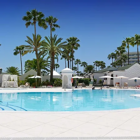 Parque Del Paraiso Ii ホテル 3*